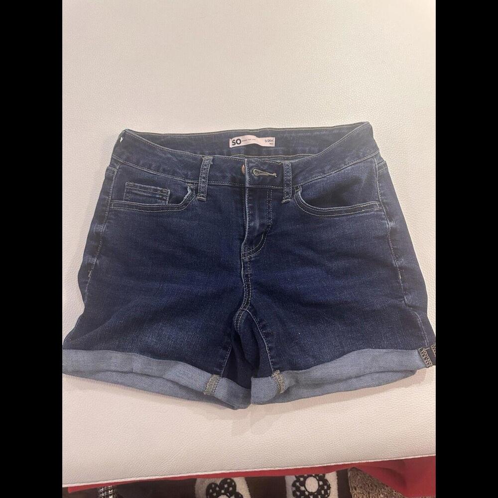 SO mid rise jean shorts JUNIORS size 3 / 26W